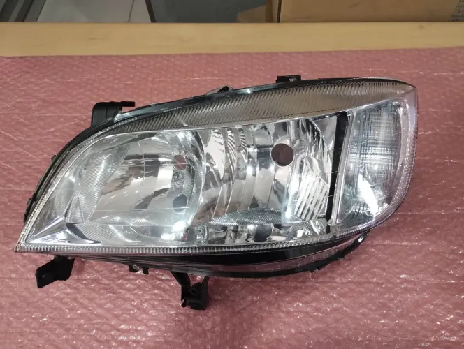 Farol esquerdo Zafira 2001 2012 importado novo ponta de estoque CD332