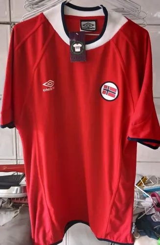 CAMISA FUTEBOL NORUEGA UMBRO EUROCOPA 2000 BELGICA HOLANDA NOVA FRETE GRATIS