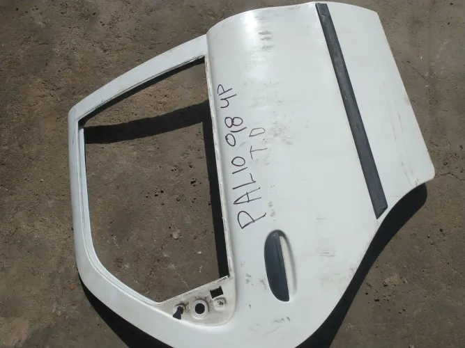 Porta traseira direito Fiat Palio 98/00 4p