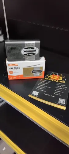 Mini rádio portátil AM/FM