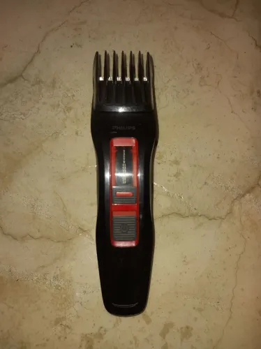 Máquina de cortar cabelo com pente ajustável Philips sem fio
