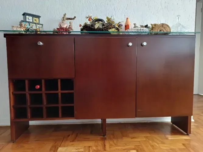 Buffet Aparador com Adega não climatizada