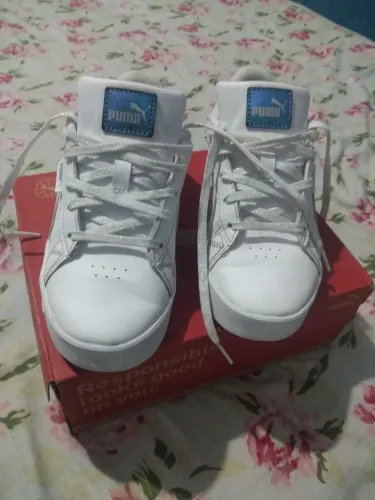 Tênis puma couro branco série limitada unissex na Caixa tem novo 100 pix .