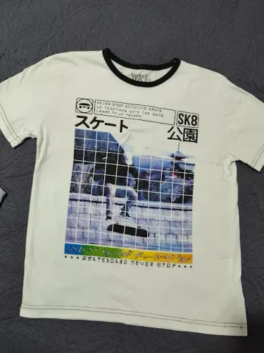 Camiseta infantil Yeapp. Tam 12 anos.