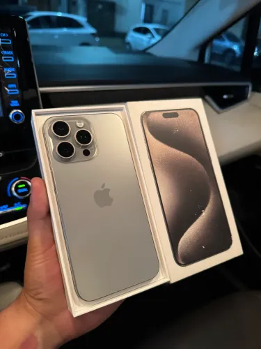 iPhone 15 pro Max 256GB com caixa impecável ! Aceito cartão em até 18x