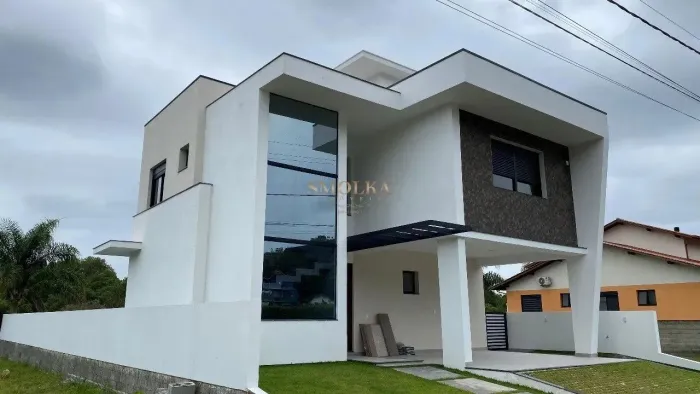 Casa em condominio fechado entre Jurere e Canasvieiras em Florianópolis SC