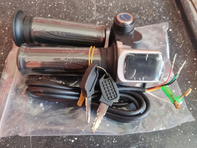 Acelerador para bicicleta elétrica