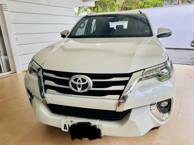Toyota Hilux SW4 SRX 4X4 2.8 TDI 16V Dies. Aut. 2018