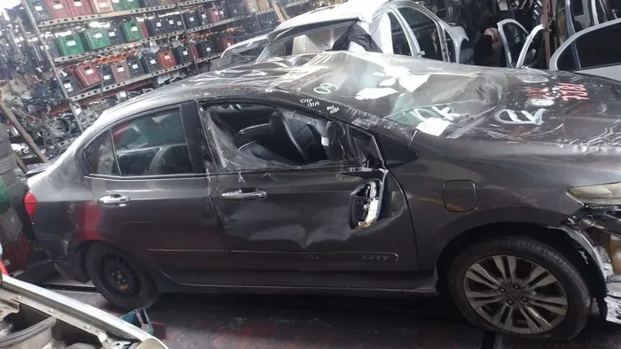 Sucata pra retirada de peças City 14 1.5