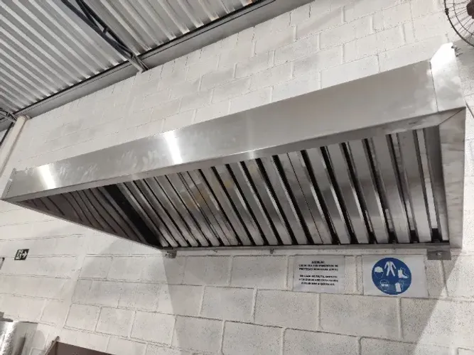 Coifa Inox Parede 1,25x0,70 - Exaustão forte e contínua
