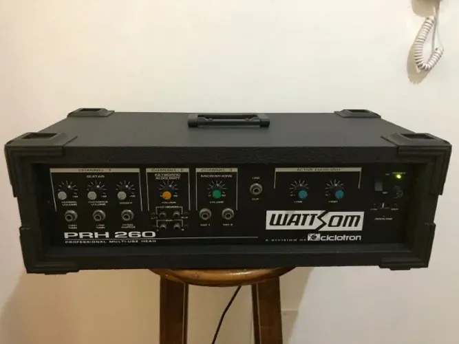 Amplificador de Guitarra Voz Violão Wattsom Ciclotron PRH 260 Seminovo - Em estado de zero