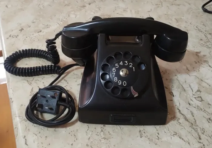 Telefone antigo de discar Ericson 