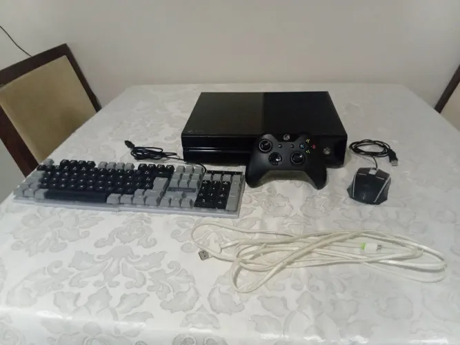 Xbox one 1.6T e vários jogos