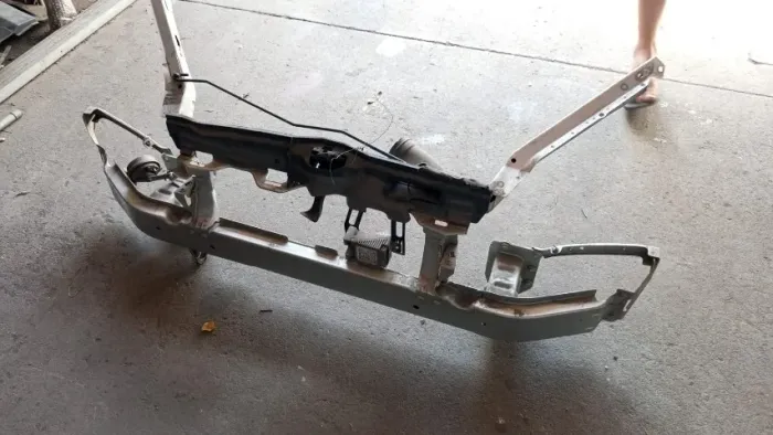 mini frente classe A 160  na promocao   temos mais pecas deste carro 