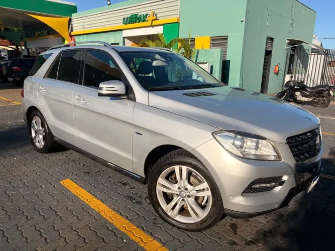 Mercedes-Benz ML-350 Sport 3.0 V6 258cv 4X4 Diesel 2015