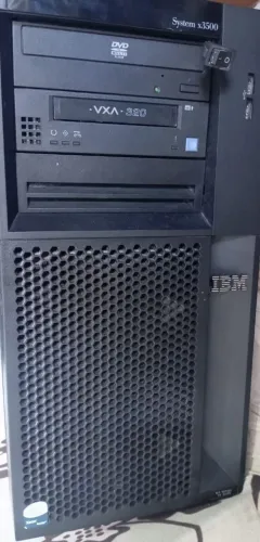 Servidor IBM 3400 System.
