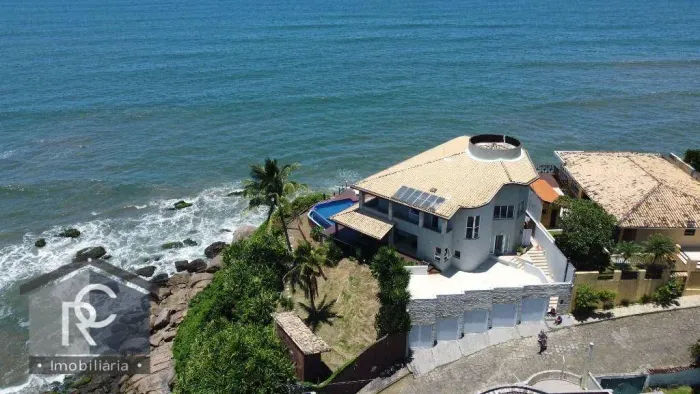VENDO Casa alto padrão em Itanhaem em local exclusivo com 4 suítes, vista para o mar, ampl