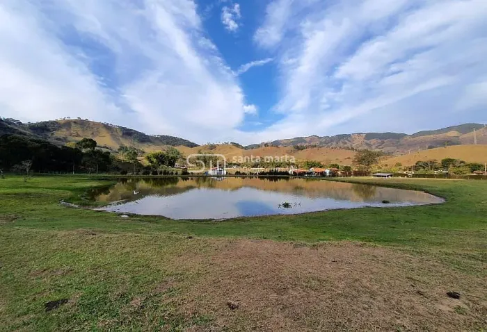 SITIO DESLUMBRANTE ECOLOGICAMENTE SUSTENTÁVEL/WENCESLAU BRAZ