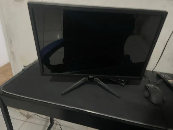 Vendo monitor 75hz 24 polegadas