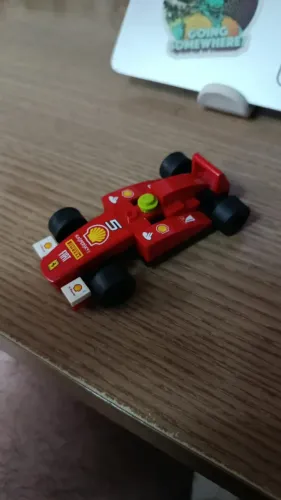 Lego Carro Fórmula 1 Shell Ferrari com Fricção nas rodas