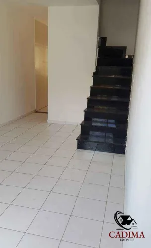 Locação Sobrado em condominio 02 quartos 01 vaga na Vila Granada!