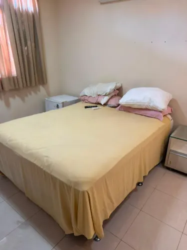 Cama Box Casal Completa (Colchão Alto + Base) - Excelente Estado