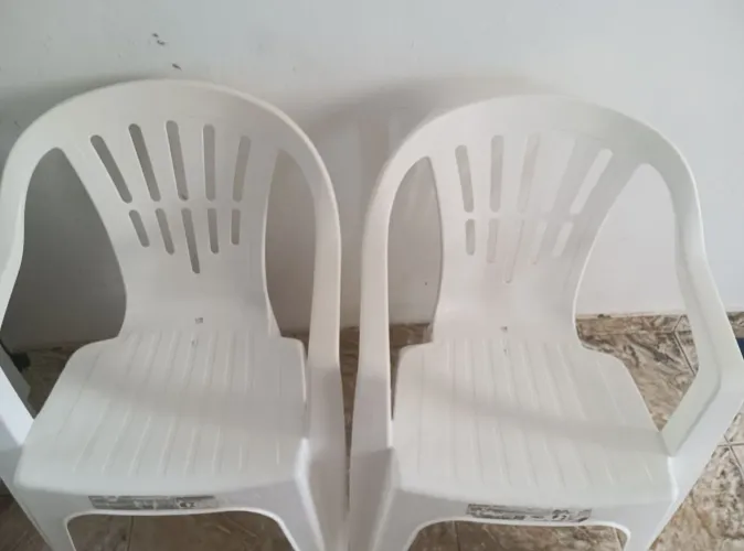 Cadeiras plástica