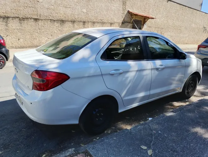 Ford KA+ Sedan 1.5 16V Flex 4P 2017