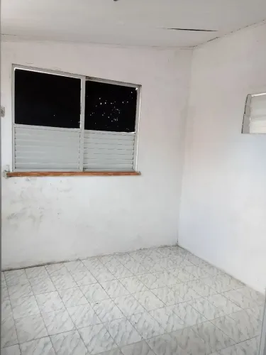 Vende casa aceita carro como parte do pagamento outra parte avista 