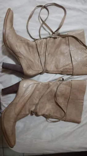 Bota com tiras n36