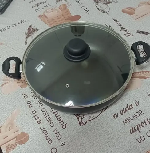 Frigideira grande 