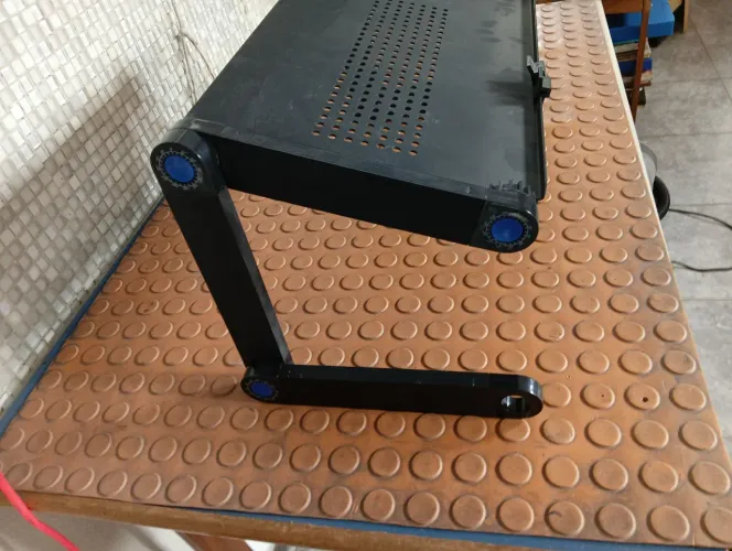 Mesa suporte para notebook articulada