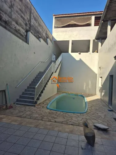 Casa com 2 dormitórios para alugar, 300 m² por R$ 3.250,00/mês - Jardim Santa Paula - Guar