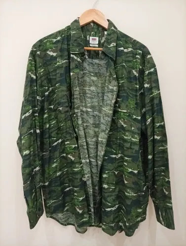 Camisa Levi's Oversized Tiger Stripe Camo Tam L/G Original
