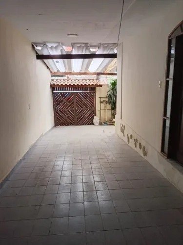 CASA DE 5 CÔMODOS E ALUGUEL 