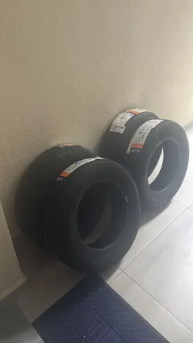 Kit de 4 pneus Ceat EcoDrive 175/70R14 88 - 560 kg, 88