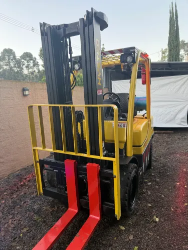 Empilhadeira  hyster 3 ton 