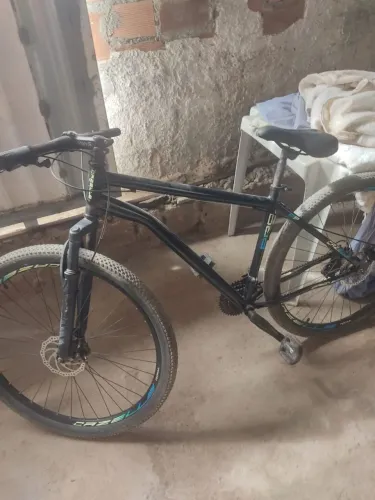 Vendo uma bicicleta aro 29