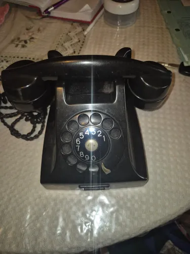 Telefone antigo