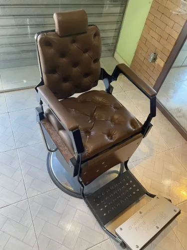 Cadeira de barbearia alto padrão
