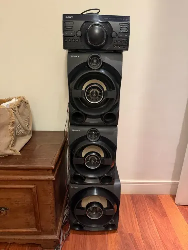 Som Sony MHC-M80D à Venda