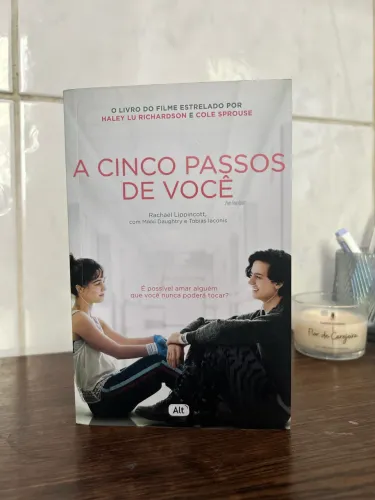 A cinco passos de você
