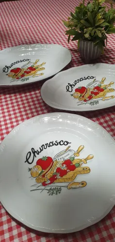 Conjunto Porcelana Schimit - linha temática vintage "Churrasco "