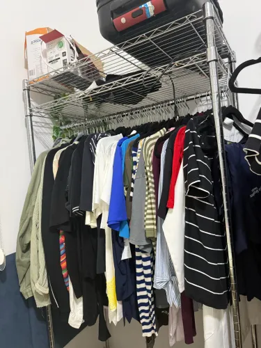 ARARA DE ROUPAS