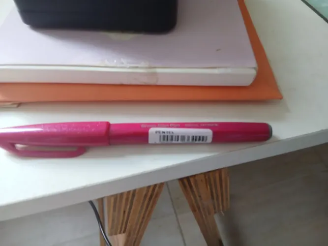 Materiais para aquarela e caligrafia 