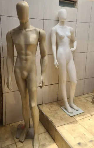 Manequim masculino e feminino