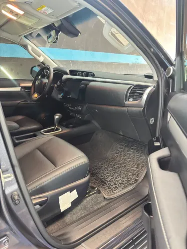 Toyota Hilux CD SRX Plus 4X4 2.8 TDI Die. Aut. 2025