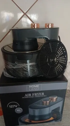 Air fryer novinha nunca usada.
