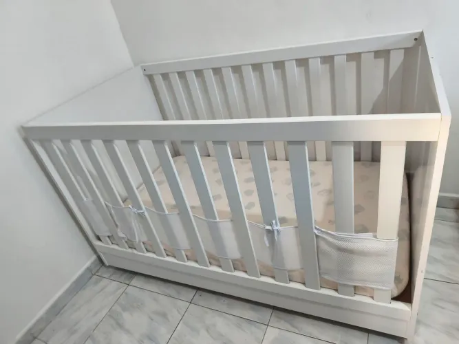Berço 3 em 1 vira cama