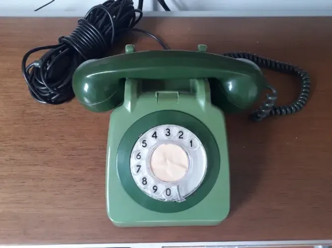 Telefone Antigo de Disco